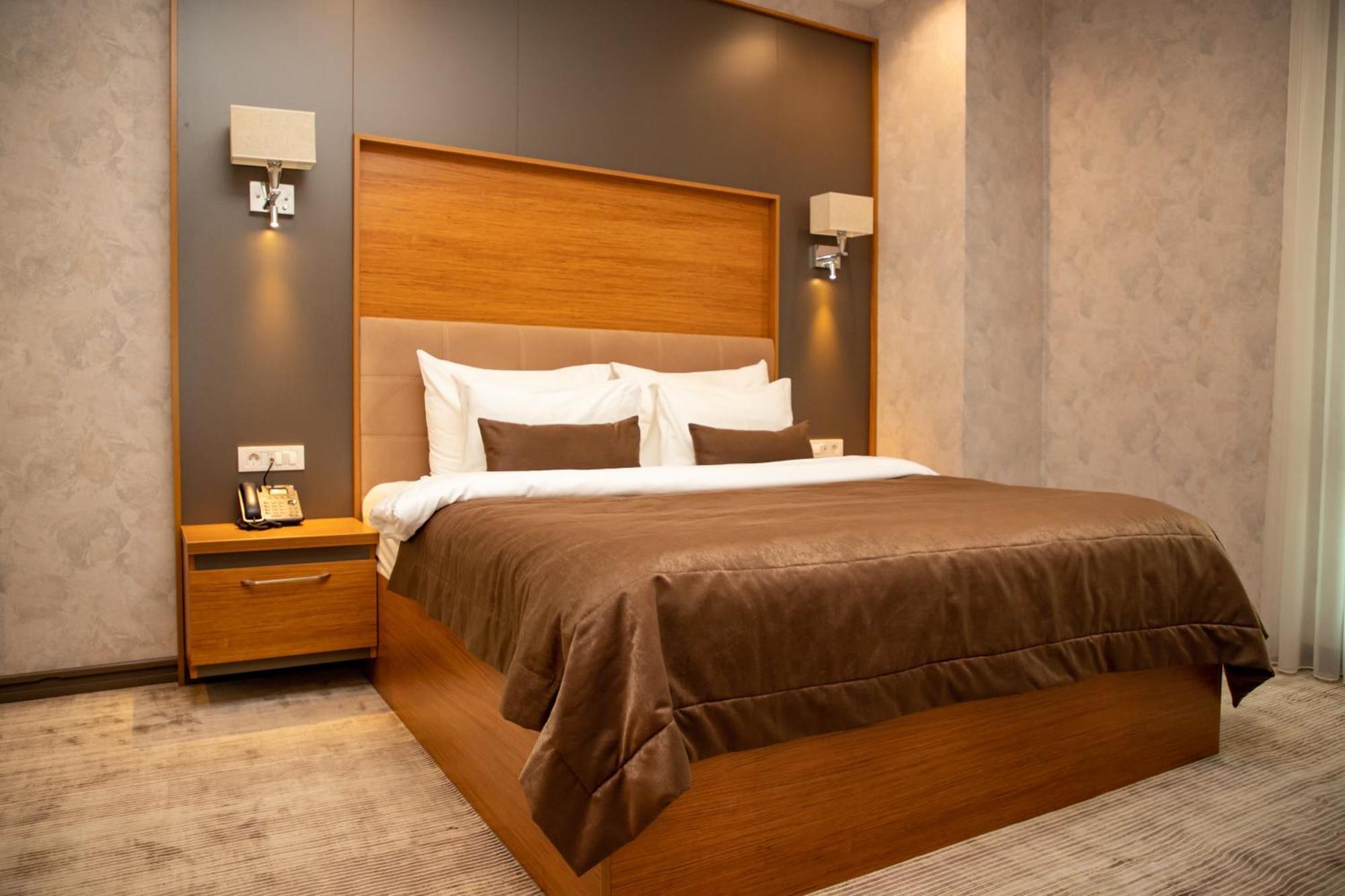 Midtown Hotel Baku Zewnętrze zdjęcie