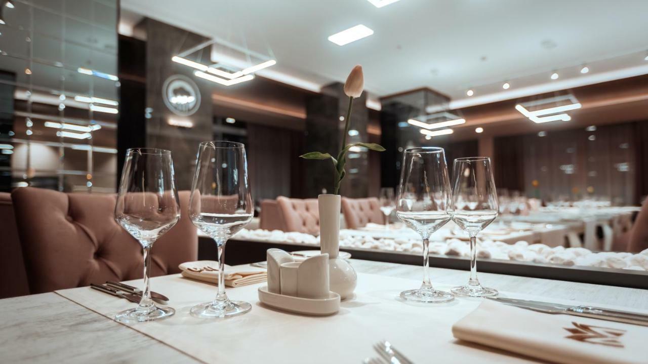 Midtown Hotel Baku Zewnętrze zdjęcie